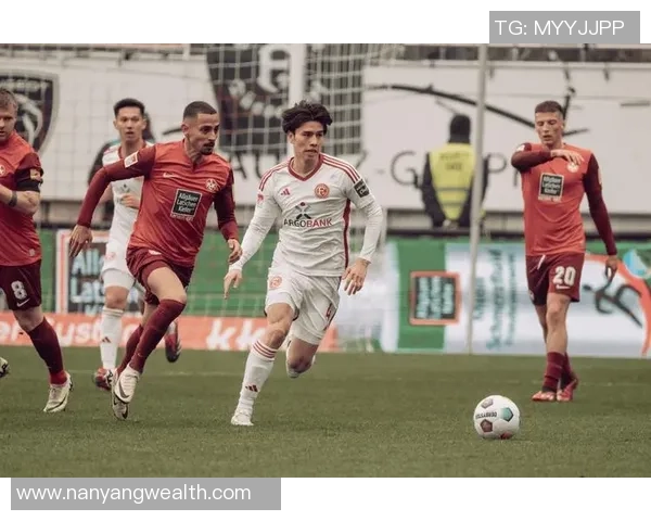 日本推特足球明星的魅力与影响力解析 日本推特足球明星的魅力与影响力解析