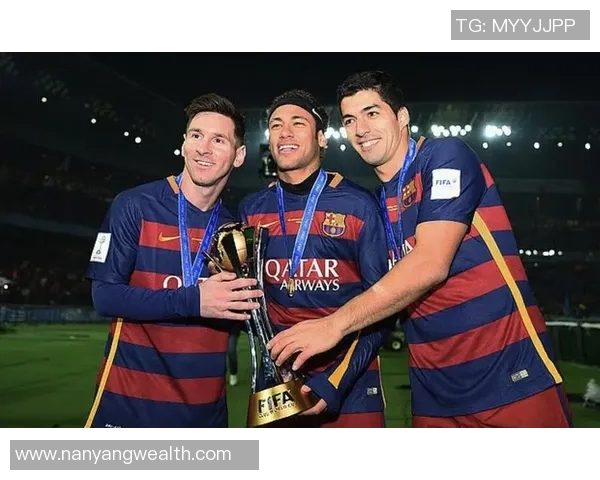 老足球明星重聚精彩瞬间回顾珍贵照片合集 老足球明星重聚精彩瞬间回顾珍贵照片合集