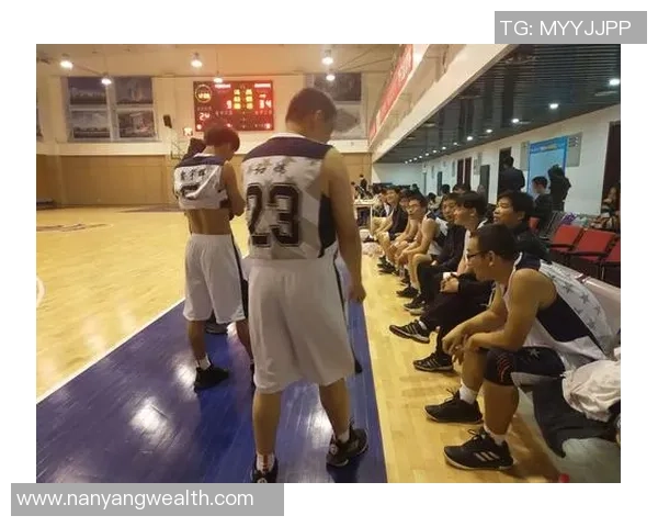 西安篮球队在选拔赛中以96分高居积分榜首位展现强劲实力 西安篮球队在选拔赛中以96分高居积分榜首位展现强劲实力